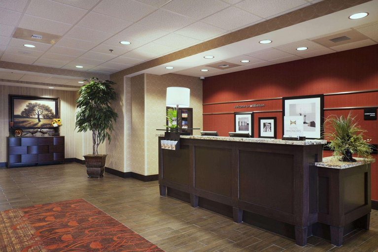 Public Area 2, Hampton Inn & Suites Williston, Williams