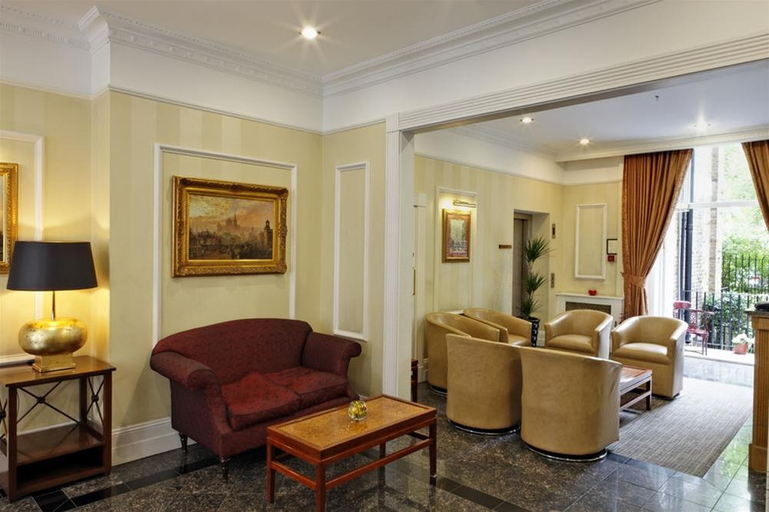 Public Area 2, Grange Clarendon, London