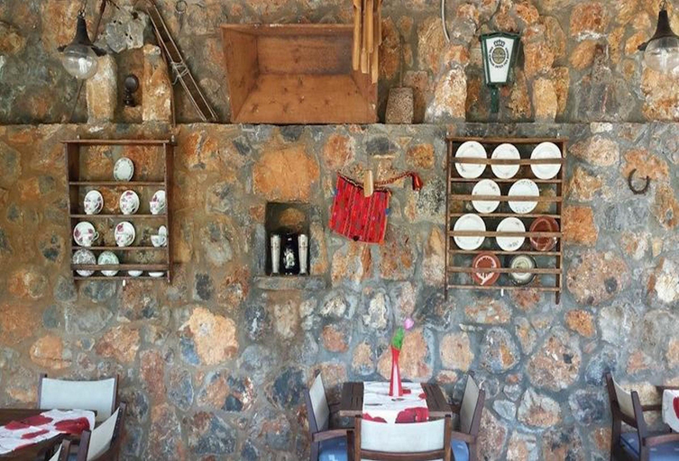 Food & Drinks 3, Sunny Hill – Adults only 16+, Crete