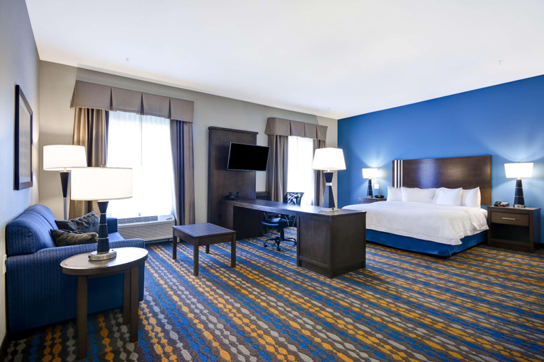 Others 5, Hampton Inn Kenedy, Karnes