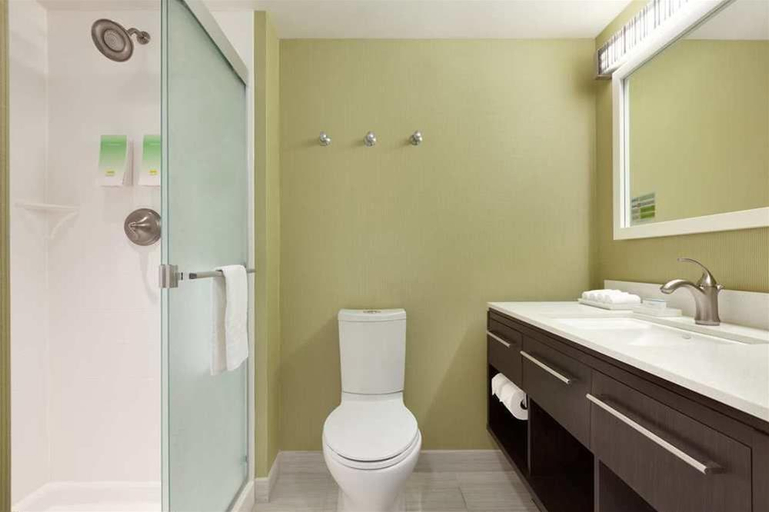 Bathroom 4, Home2 Suites by Hilton Seattle/Tukwila, WA, Tukwila