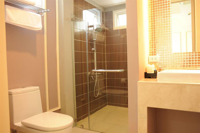 Bathroom 4, BKK Home 24 Boutique Hotel, Khlong Toey