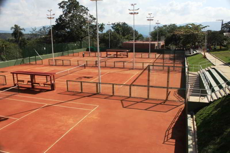 Food & Drinks, Club Campestre De Bucaramanga, Floridablanca