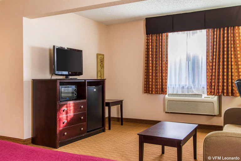Exterior & Views 2, Quality Inn & Suites Ottumwa Area, Wapello