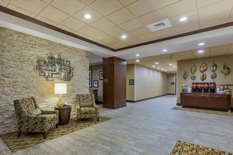 Public Area 2, Hampton Inn & Suites Bend, Deschutes