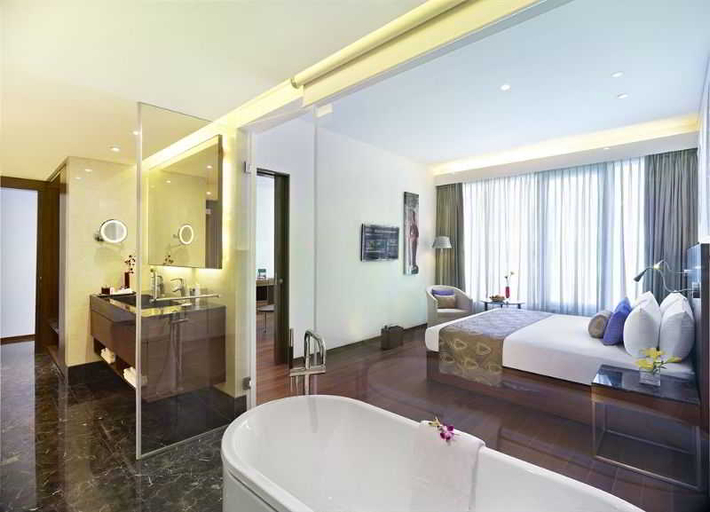 Bathroom 5, Vivanta Chennai IT Expressway, Kancheepuram