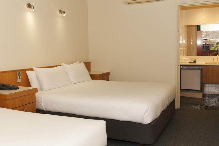 Bedroom 4, Echuca Nirebo Hotel, Campaspe - Echuca