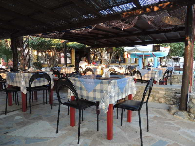 Food & Drinks 5, Akrogiali Rooms & Studios, South Aegean