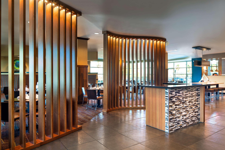 Public Area 4, DoubleTree by Hilton San Francisco Airport North Bayfront, San Mateo