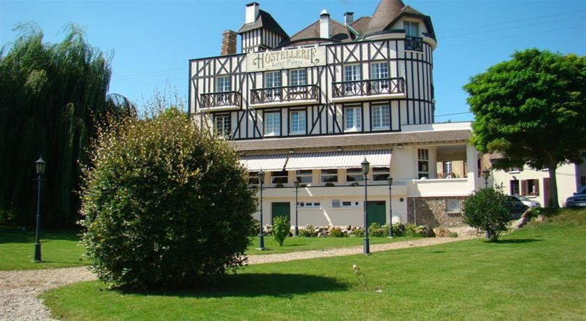 Exterior & Views 2, Logis Hostellerie Saint Pierre, Eure