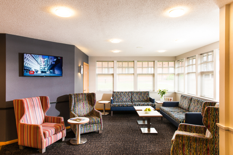 Public Area 3, Leonardo Inn Aberdeen Airport, Aberdeen