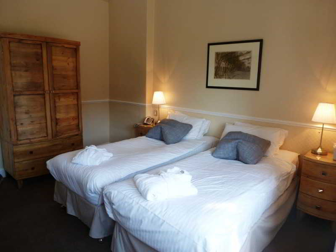 Bedroom 3, Royal Overseas League Hotel, Edinburgh