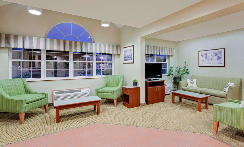 Public Area, Microtel Inn & Suites by Wyndham Wellsville, Allegany