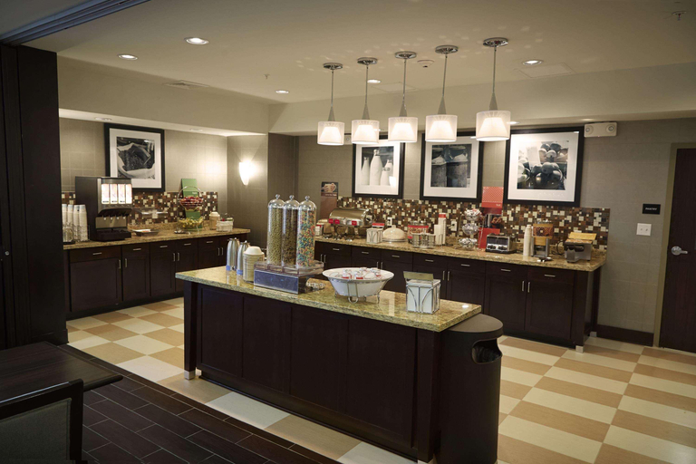 Food & Drinks 5, Hampton Inn Indianapolis Nw/Zionsville, Boone