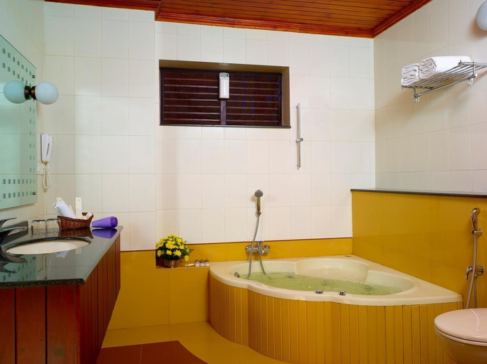 Bathroom 5, The Elephant Court Resort, Theni