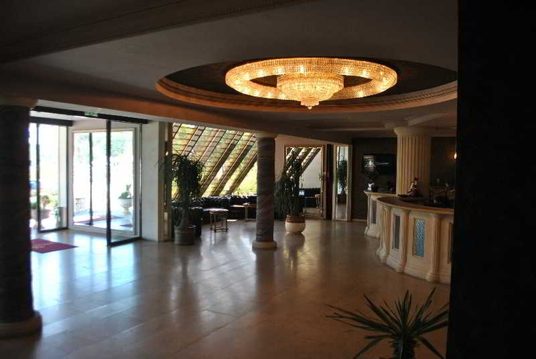 Public Area 4, SunGarden Golf & SPA Resort, Baciu