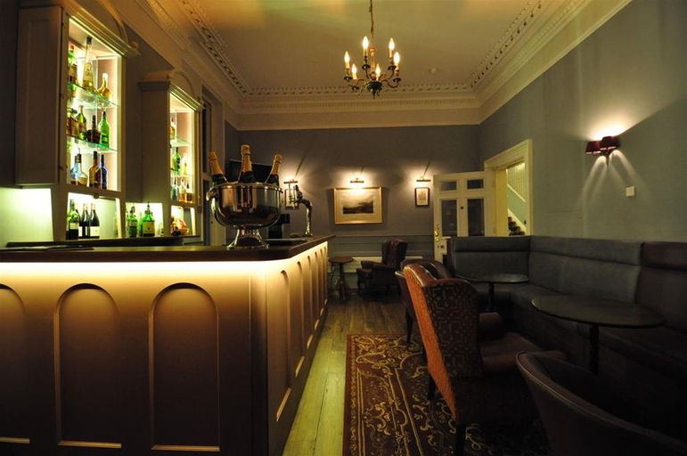 Public Area 4, Cotswold Grange, Gloucestershire
