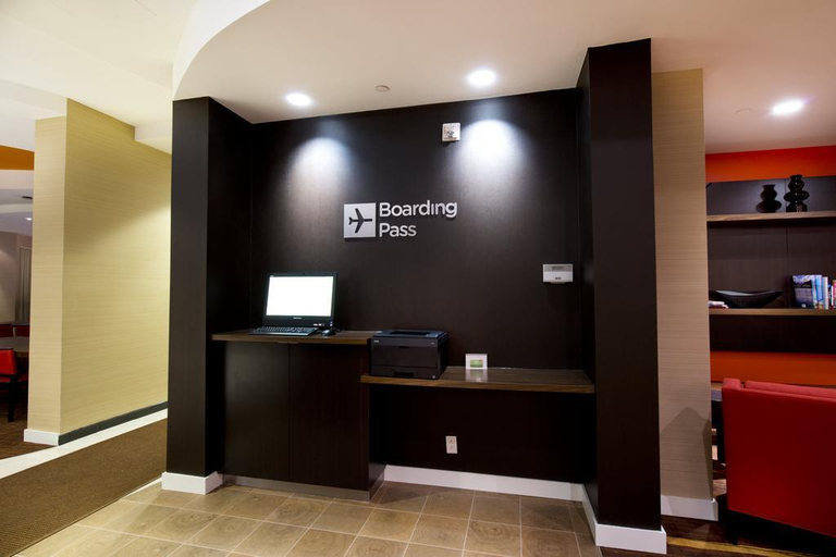 Public Area 2, Courtyard by Marriott Mississauga - Airport Corporate Centre West, Peel