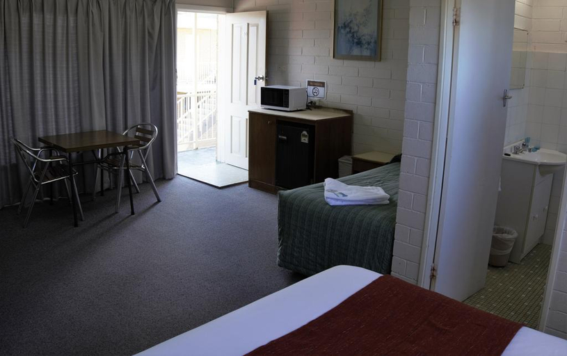 Others, Huskisson Bayside Motel, Shoalhaven - Pt B