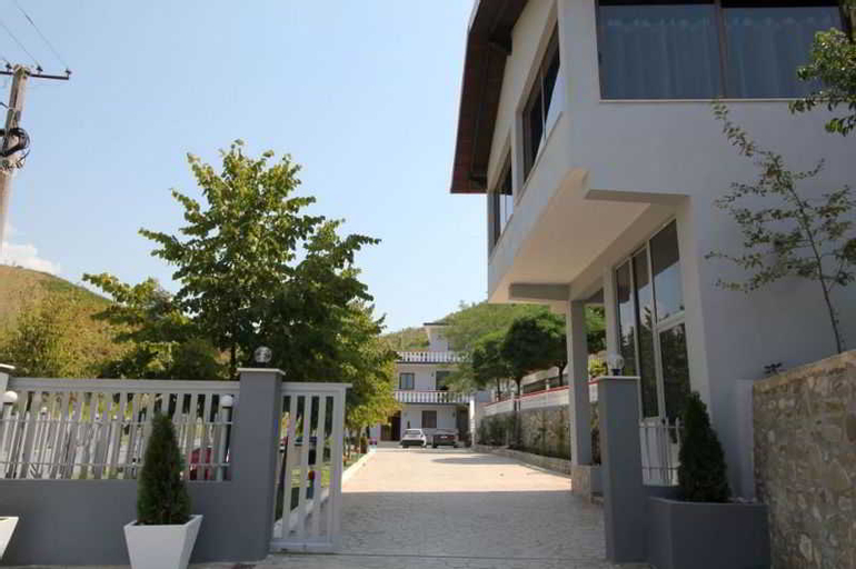 Boci Hotel, Elbasanit