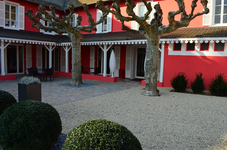 Exterior & Views 2, Les Maritonnes Parc et Vignoble, Rhône