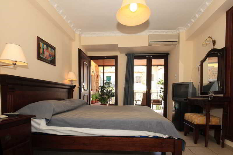 Bedroom 2, Hotel Acropol, Epirus