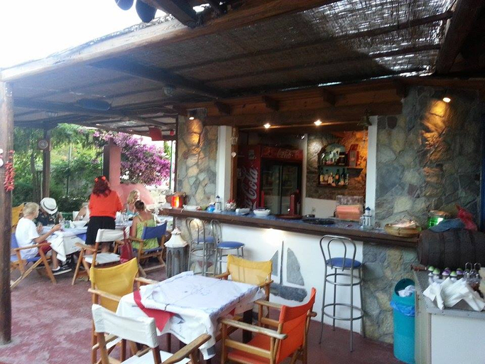 Food & Drinks 4, Nitsa Apartments, South Aegean