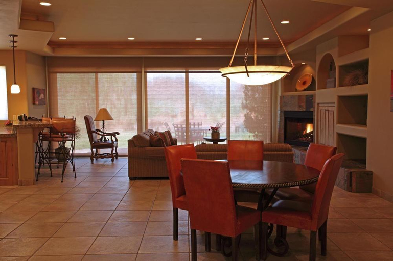 Food & Drinks, Inn at Entrada, Washington