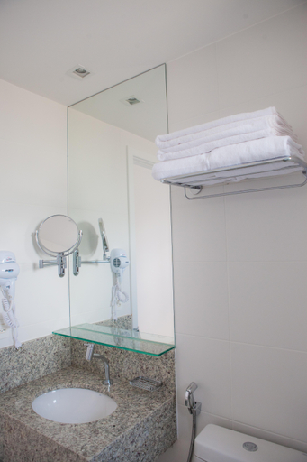 Bathroom 4, Intercity Led Aguas Claras, Brasília