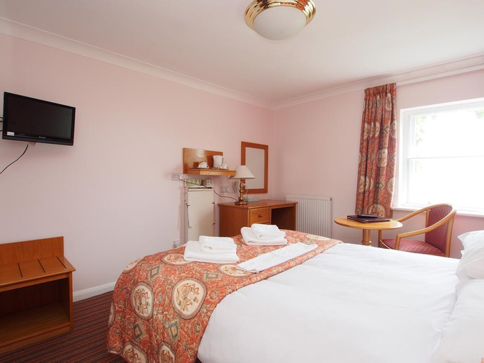 Bedroom 4, Chatsworth Hotel, West Sussex