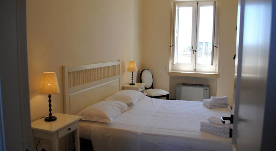 Bathroom 5, Palazzo Guglielmo Albergo Diffuso, Lecce