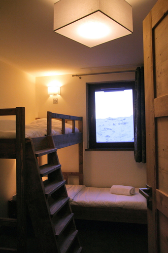 Bedroom 2, Koh I Nor Residence, Savoie