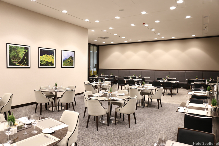 Food & Drinks 5, Hilton Garden Inn Krakow Airport, Kraków