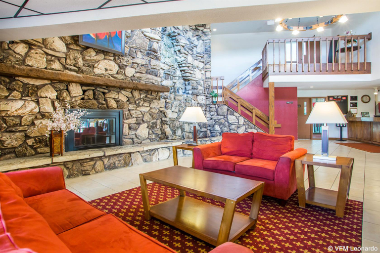 Public Area 5, University Inn of Stevens Point , Portage