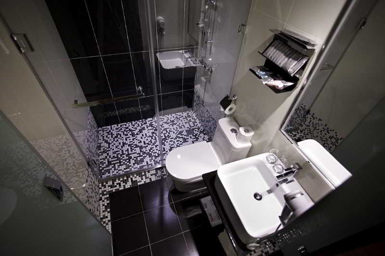 Bathroom, Royal Group Hotel Ho Yi Branch, Kaohsiung