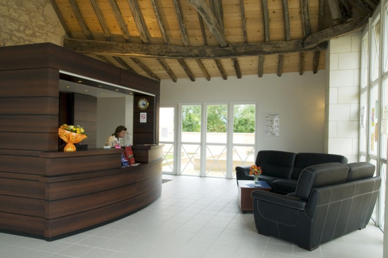 Public Area 2, Terres de France - Appart'Hôtel La Roche Posay, Vienne