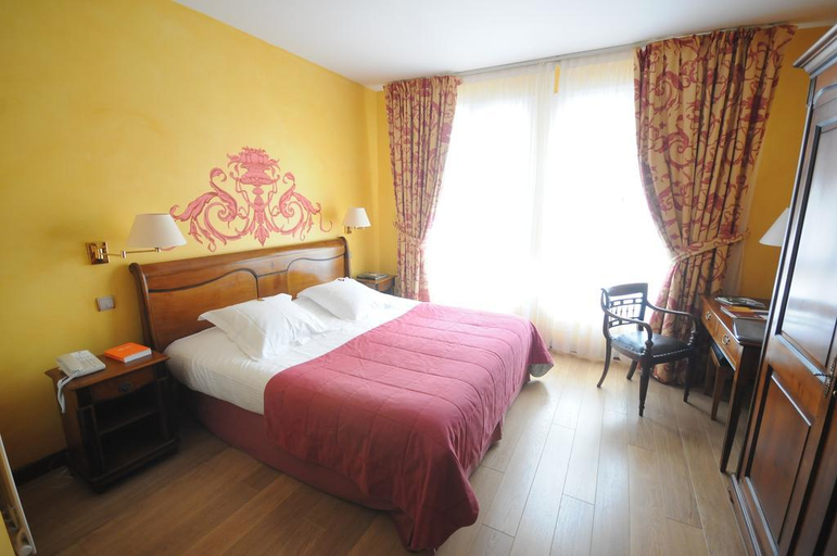 Bedroom 4, Hotel du Domaine de La Grange de Conde, Moselle