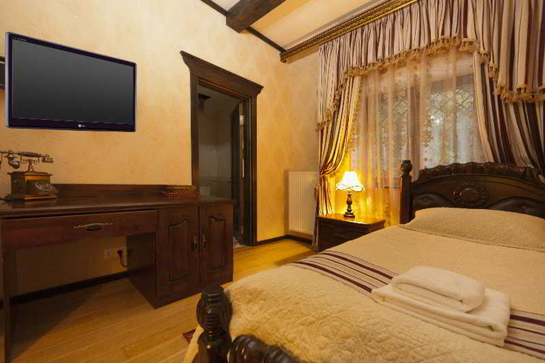 Bedroom 3, Zamek Luzec Spa & Wellness Resort, Karlovy Vary