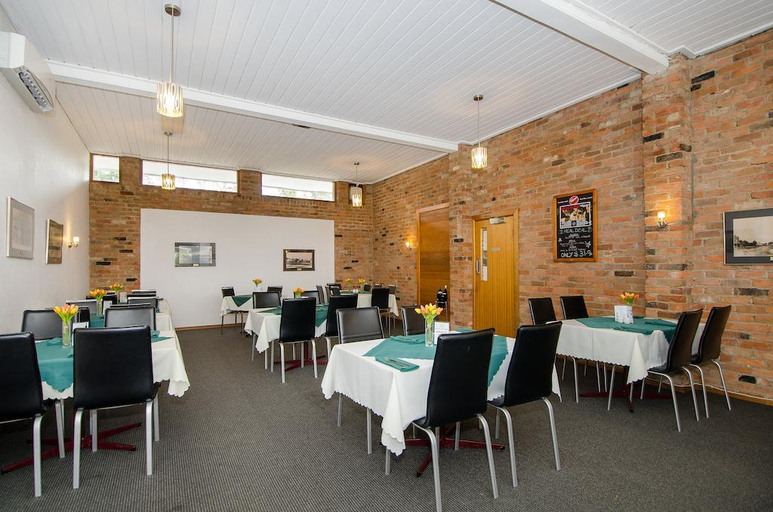 Food & Drinks 5, William MacIntosh Motor Lodge, Naracoorte Lucindale