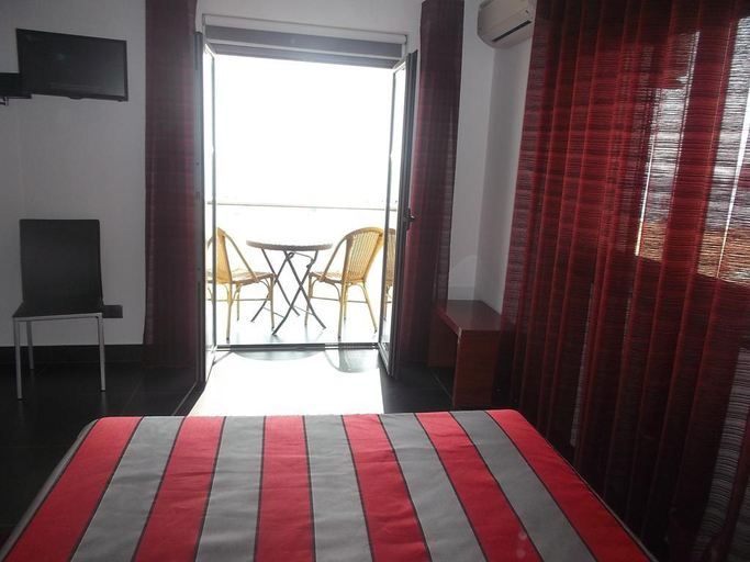 Public Area 3, Adega Oceano, Nazaré
