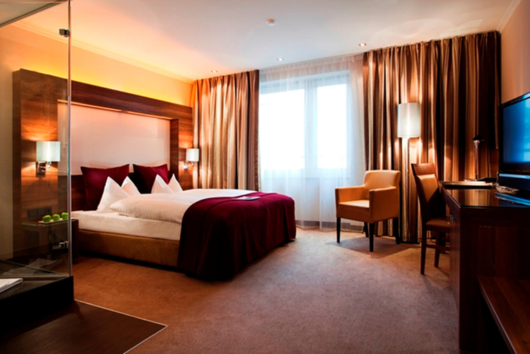 Bedroom 3, Flemings Hotel Frankfurt Main-Riverside, Frankfurt am Main
