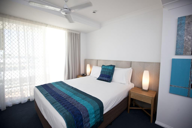 Bedroom 3, Mariners North Holiday Apartments, City