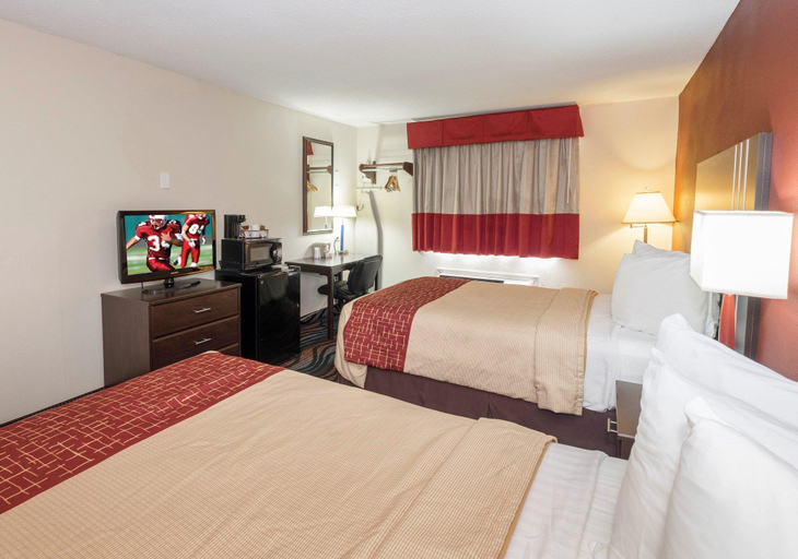 Bedroom 3, Red Roof Inn Binghamton North, Broome