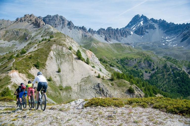 Exterior & Views 2, Hotel La Ferme De L'Izoard, Hautes-Alpes