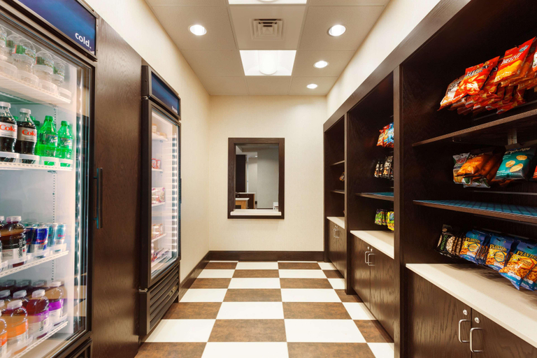 Public Area 2, Hampton Inn & Suites Camp Springs/Andrews Afb, Prince George's