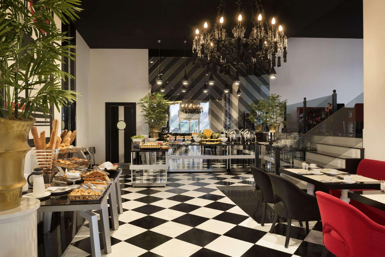 Food & Drinks 5, Ramada Hotel & Suites By Wyndham Istanbul Sisli, Şişli
