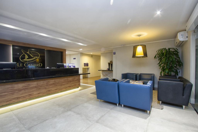 Public Area 2, Le Canard Joinville, Joinvile