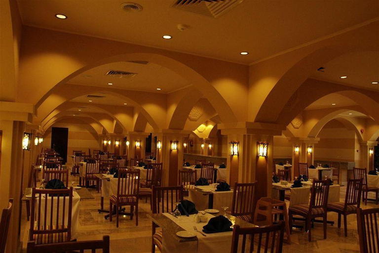 Food & Drinks, Resta Club Marina View Port Ghalib, Al-Qusayr