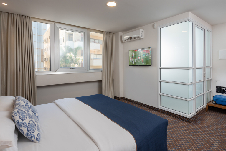 Bedroom 2, Embassy Hotel Tel Aviv