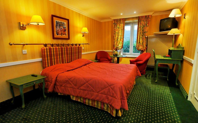Bedroom, Le Grand Hotel Spa et son Chalet, Vosges
